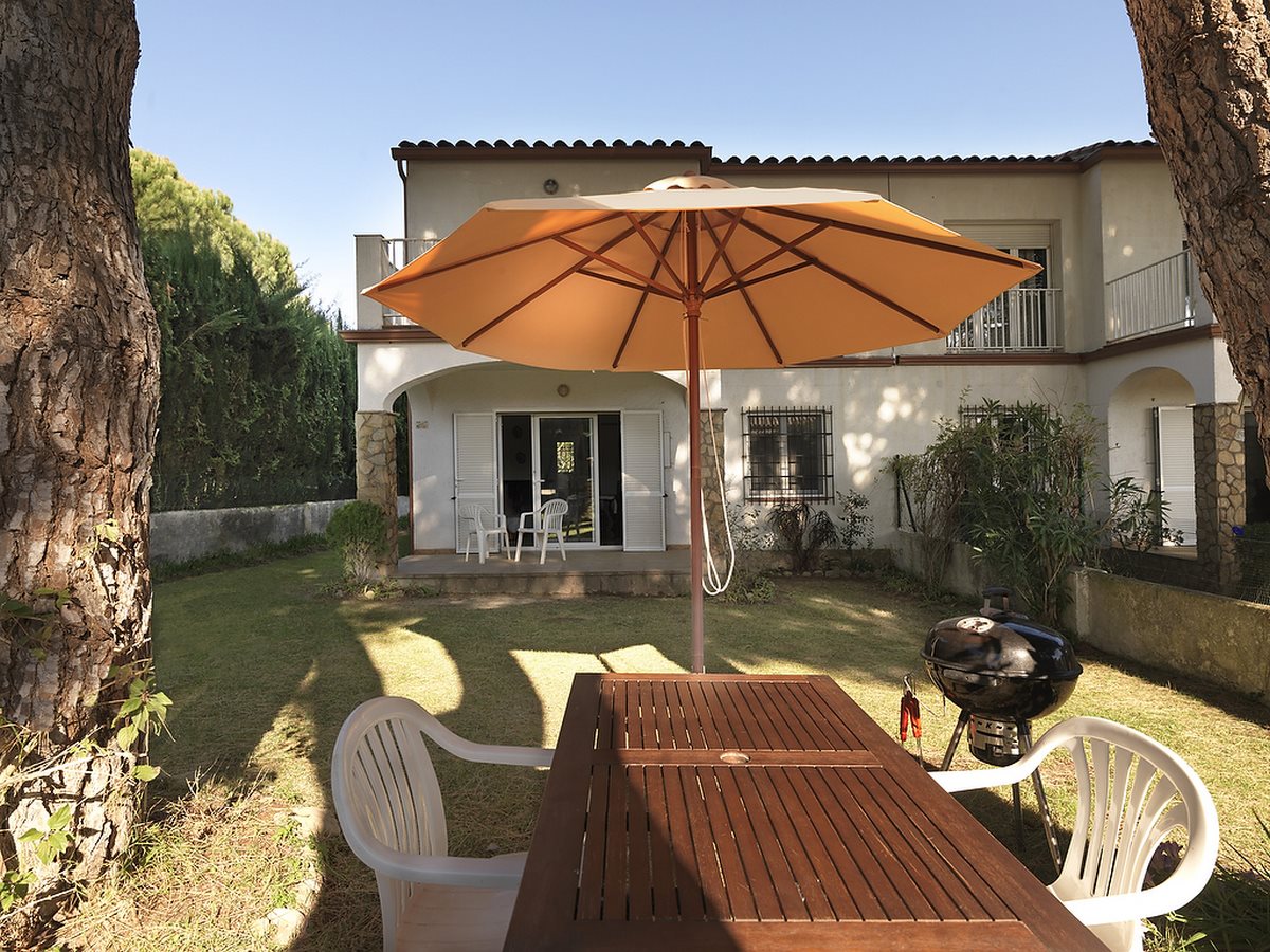 Maison zone tranquille beau jardin 5&rsquo;plage Riells